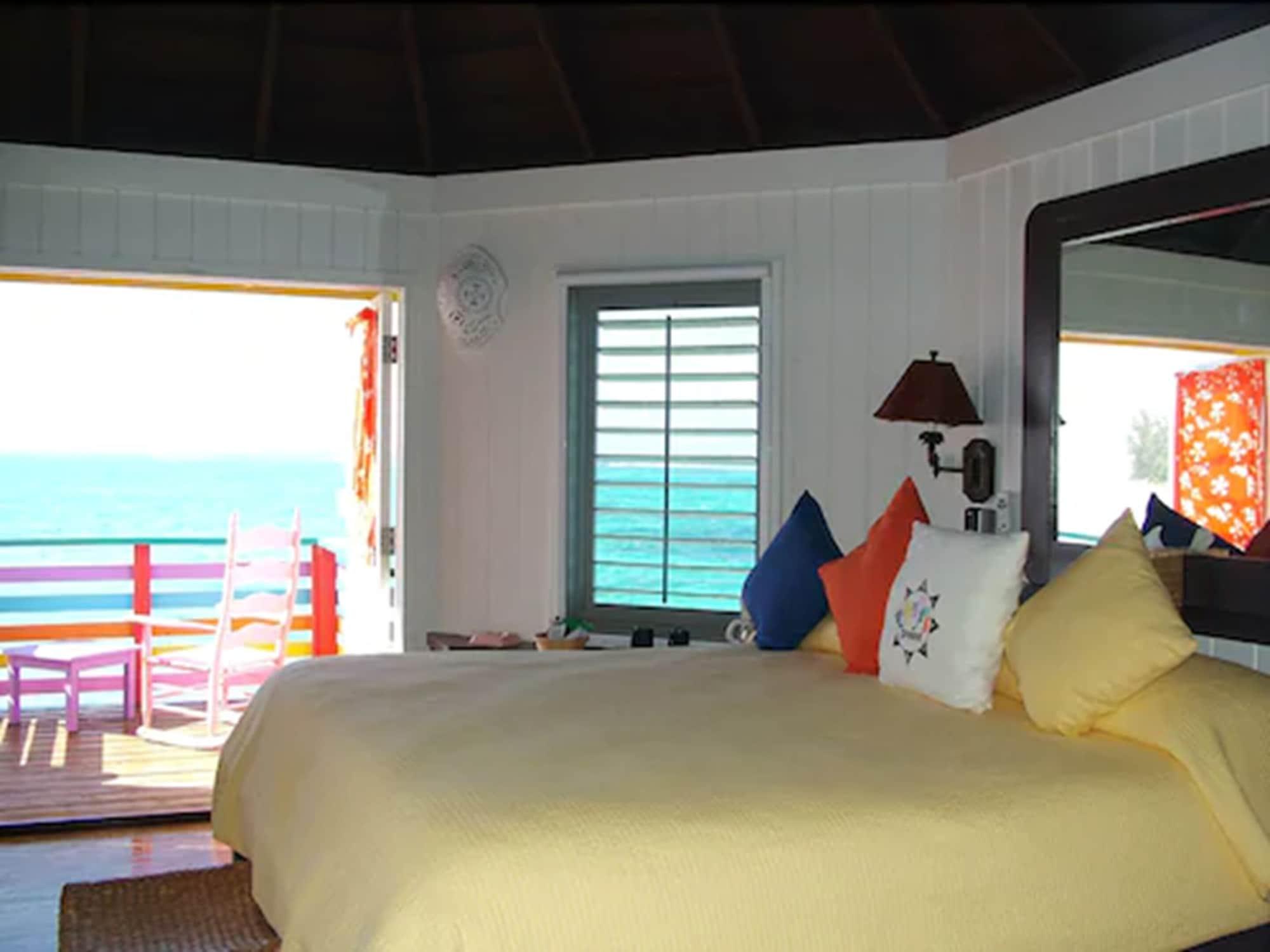 Compass Point Beach Resort Nassau Eksteriør billede
